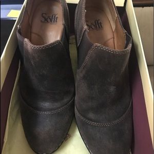 Softt Brand Brown Kenya Suede ankle boots